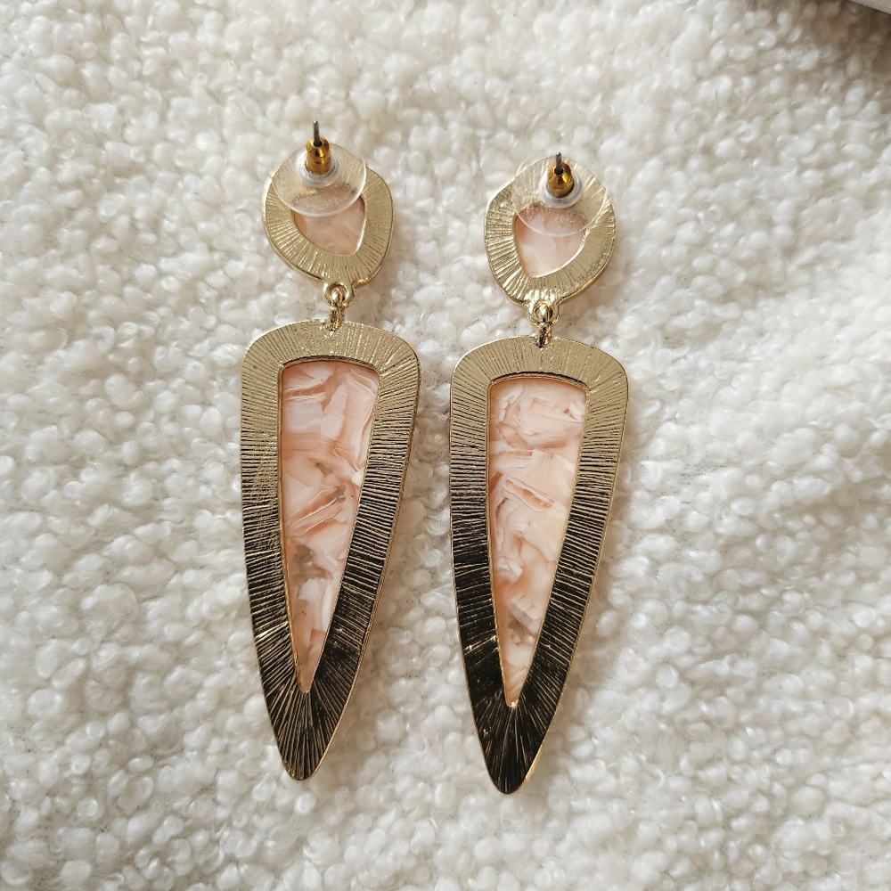 Pink Faux Shell Rhinestone Drop Earrings - Picture 3 of 6